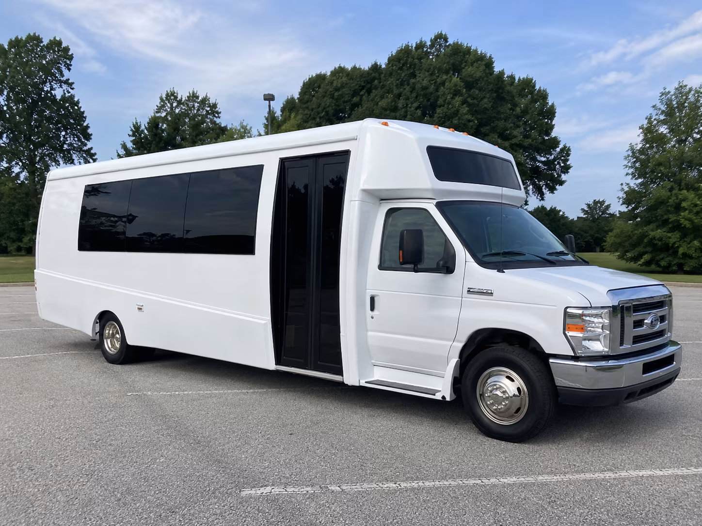 mission 18 passenger party bus