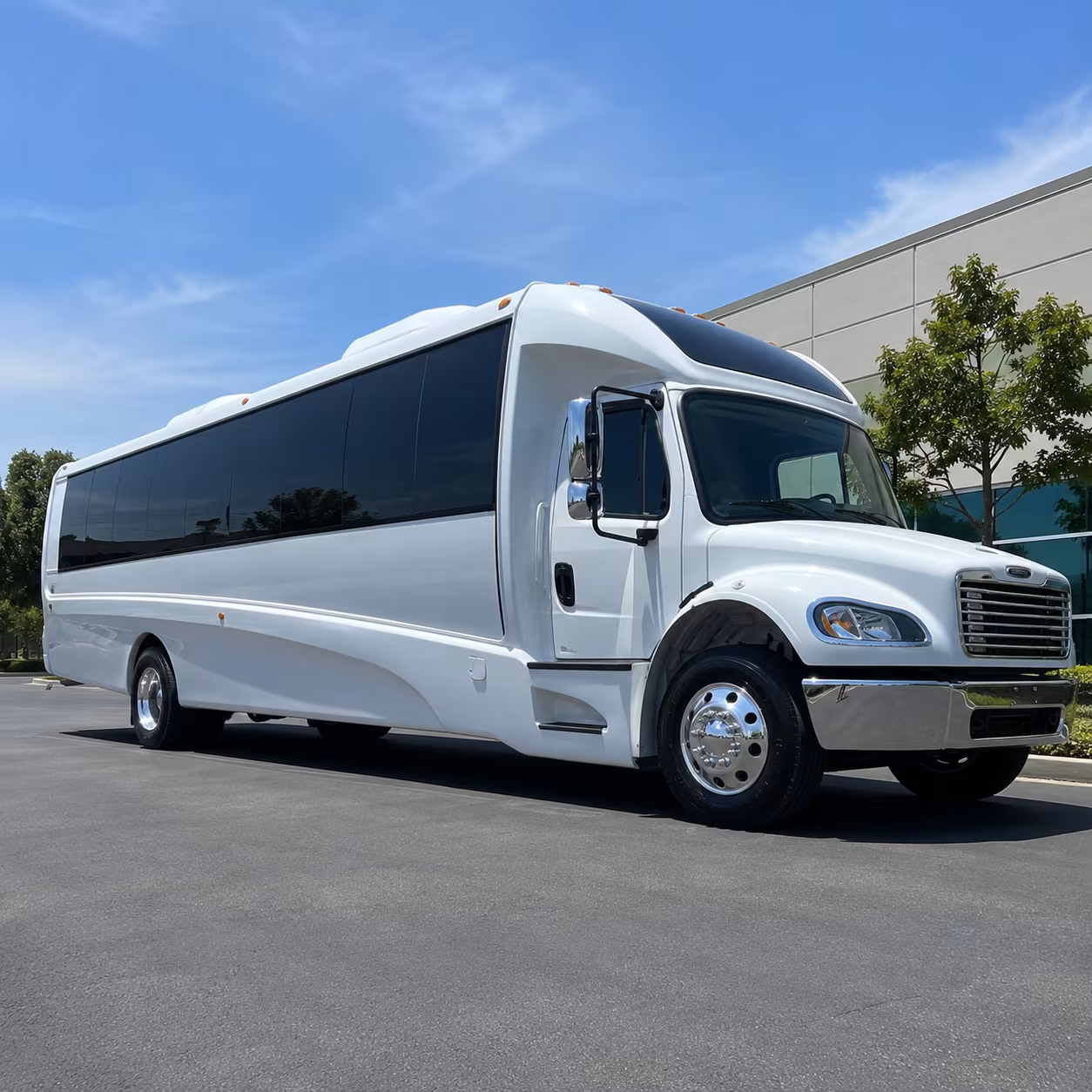 mission 20 passenger minibus